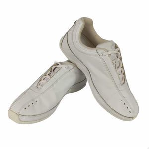 CHAMPION LEATHER VINTAGE SNEAKERS SIZE 7.5
